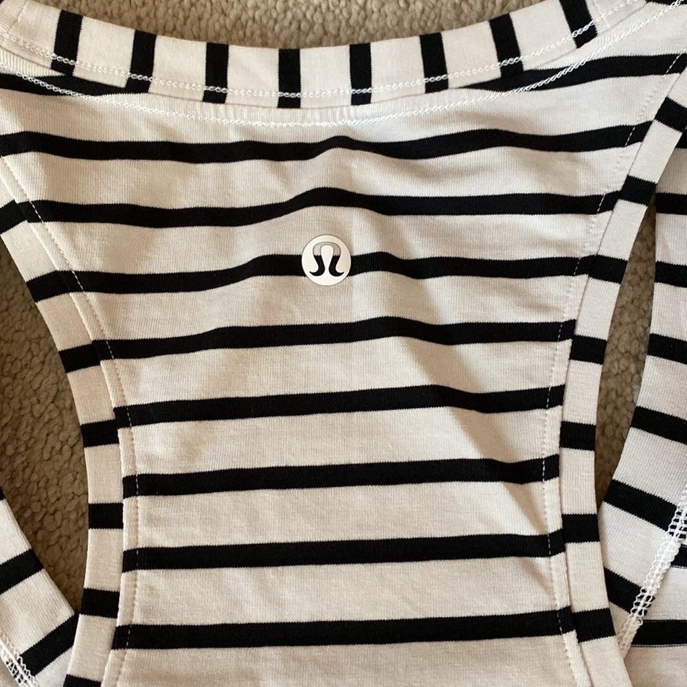 Lululemon Love Tank Top - Picture 7 of 8